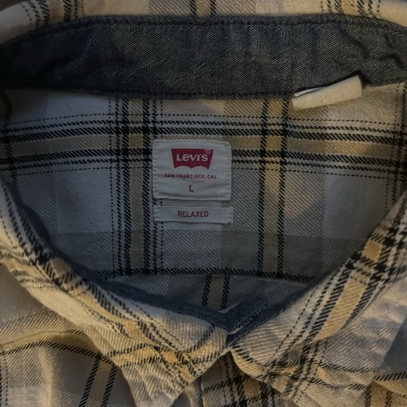 Men’s large Levi’s flannel - Picture 2 of 4